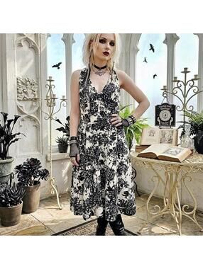 Gabby & Skye Women's Black and Multi Dress